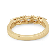 0.95 CTTW Five-Stone Graduated Diamond Band | Shared-Prong Ring in 10K Yellow Gold thumbnail 3
